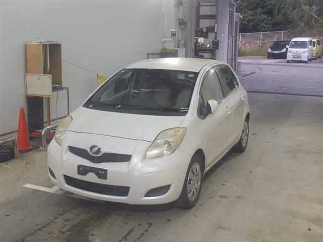 TOYOTA VITZ