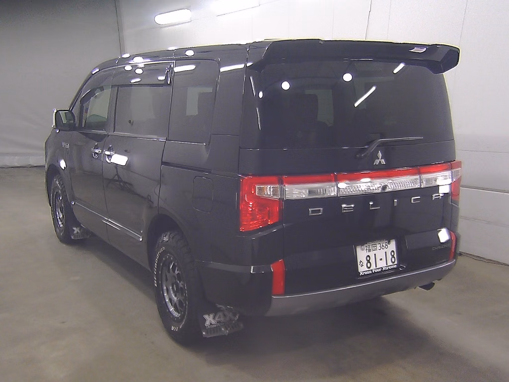 MITSUBISHI DELICA D:5