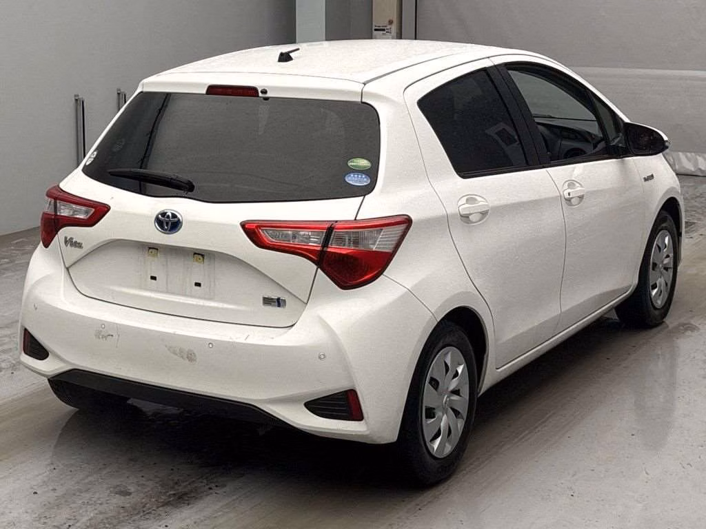 TOYOTA VITZ