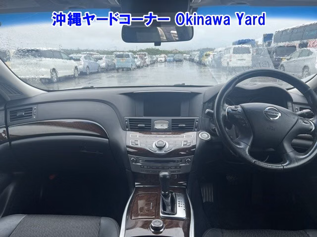 NISSAN FUGA
