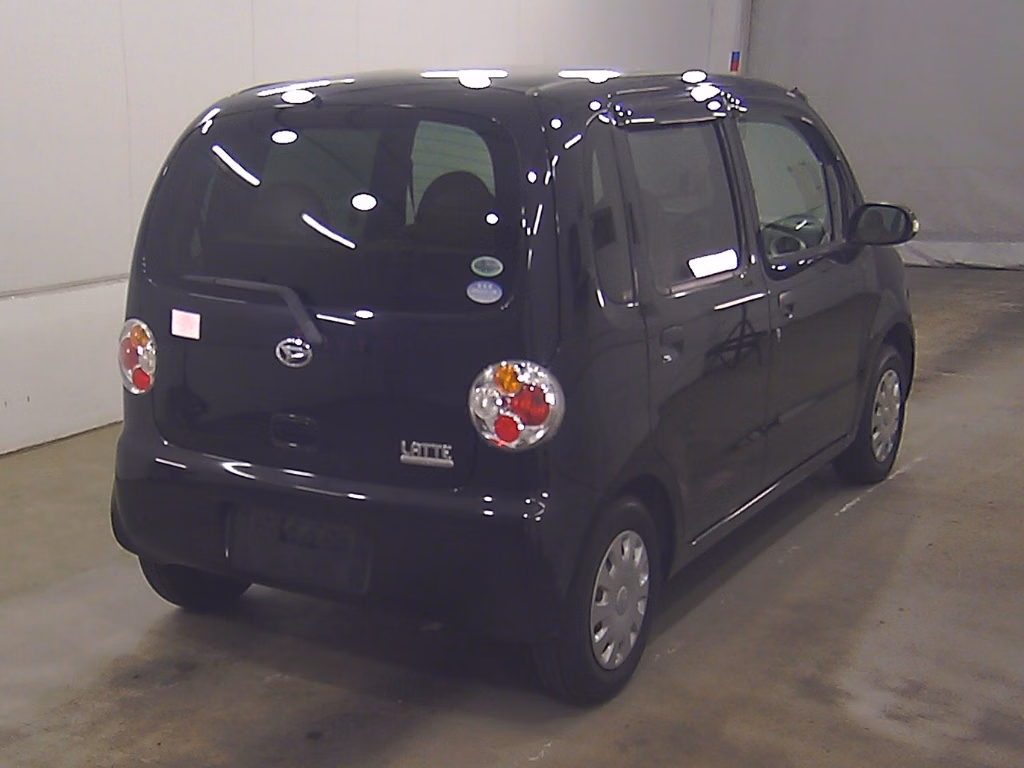 DAIHATSU MOVE LATTE