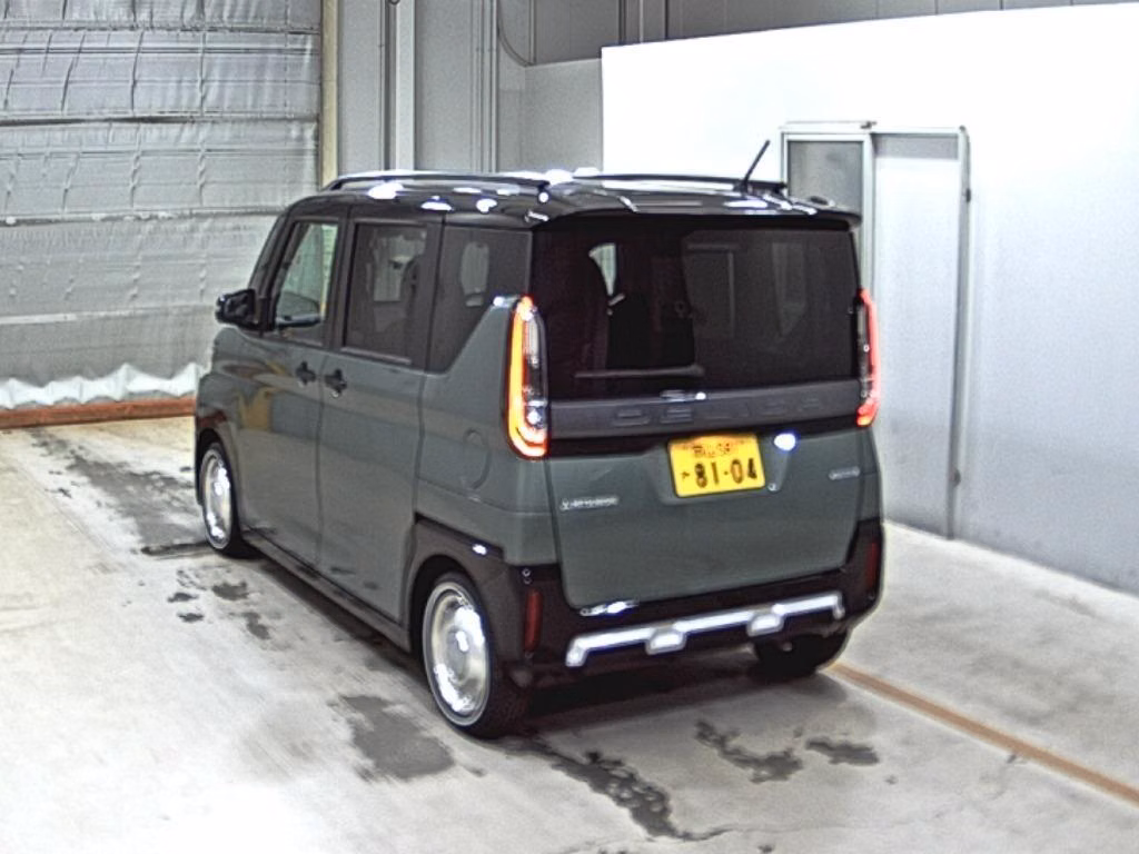 MITSUBISHI DELICA MINI