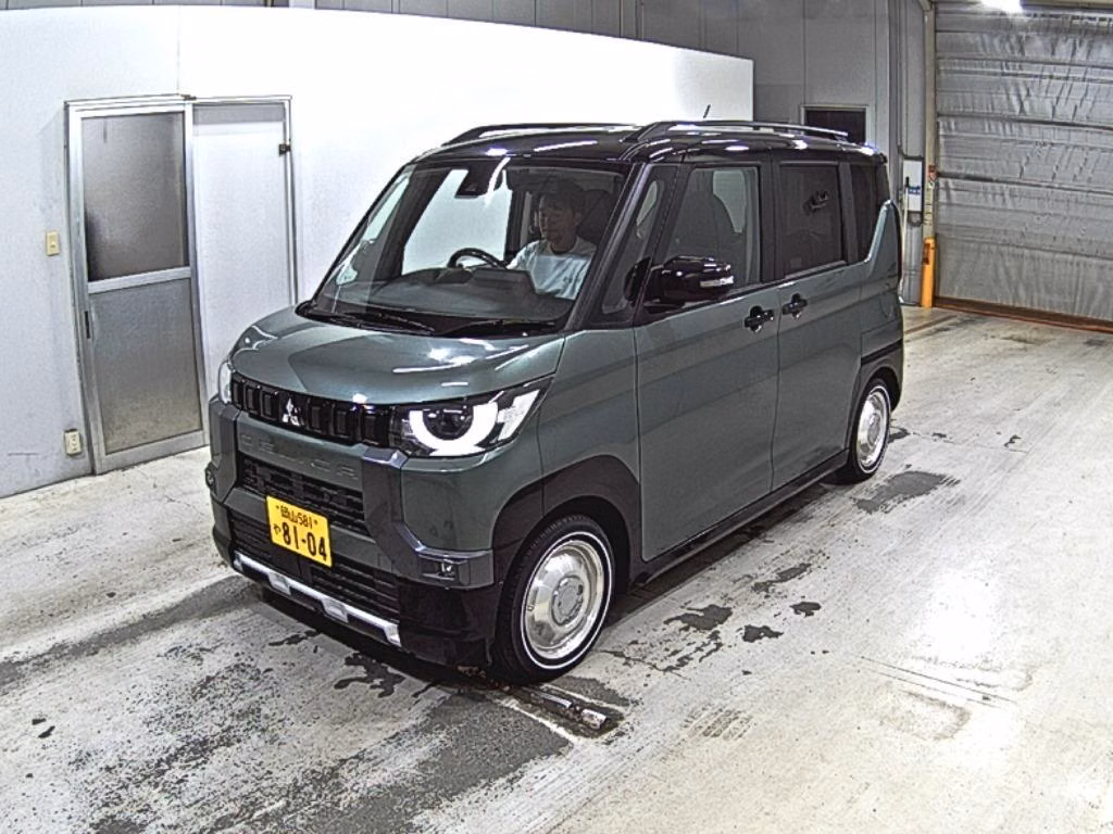 MITSUBISHI DELICA MINI
