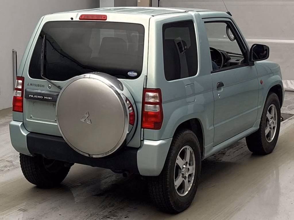 MITSUBISHI PAJERO MINI