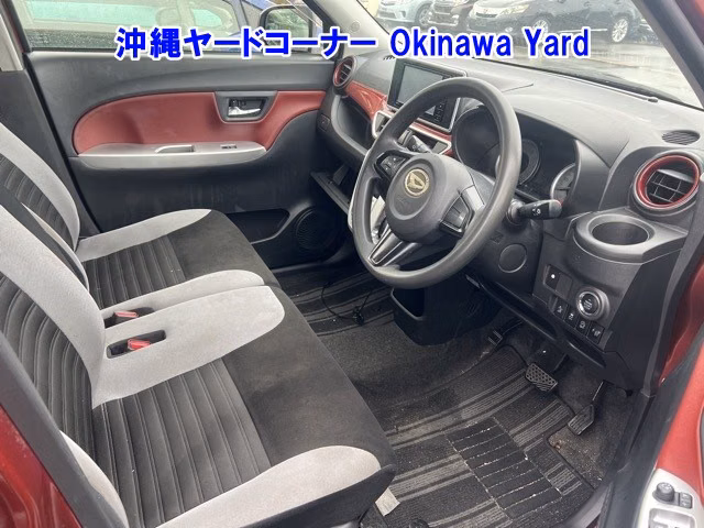 DAIHATSU CAST