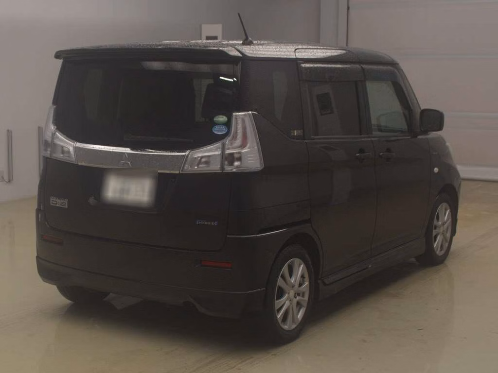 MITSUBISHI DELICA D:2