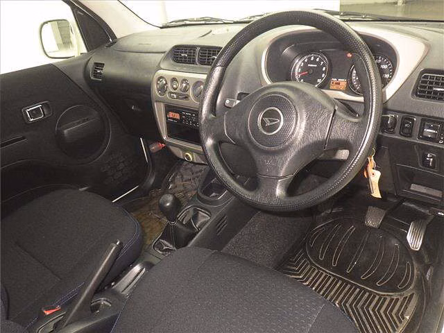 DAIHATSU TERIOS KID