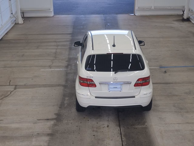 MERCEDES-BENZ B-CLASS