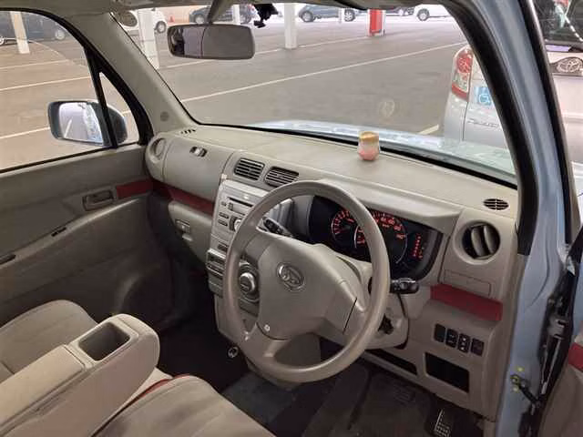 DAIHATSU MOVE CONTE