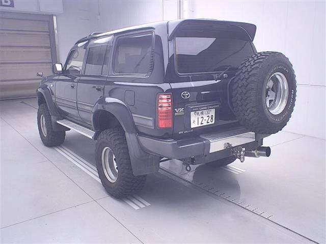 TOYOTA LAND CRUISER