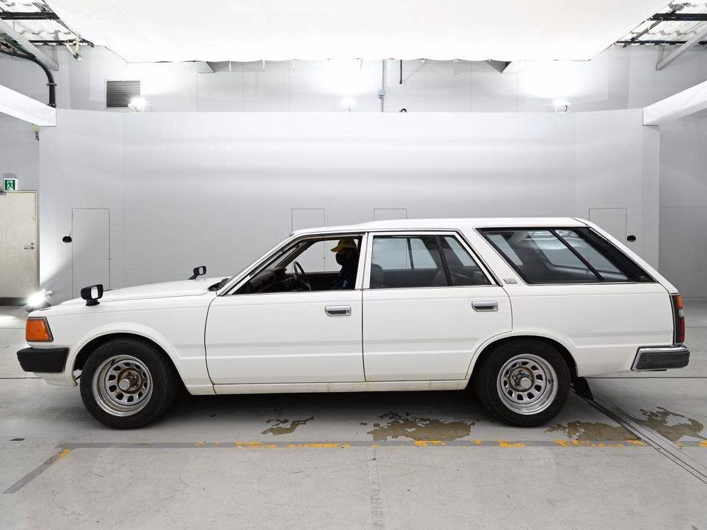 NISSAN CEDRIC