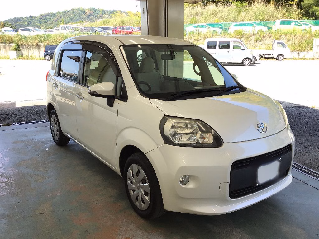 TOYOTA PORTE