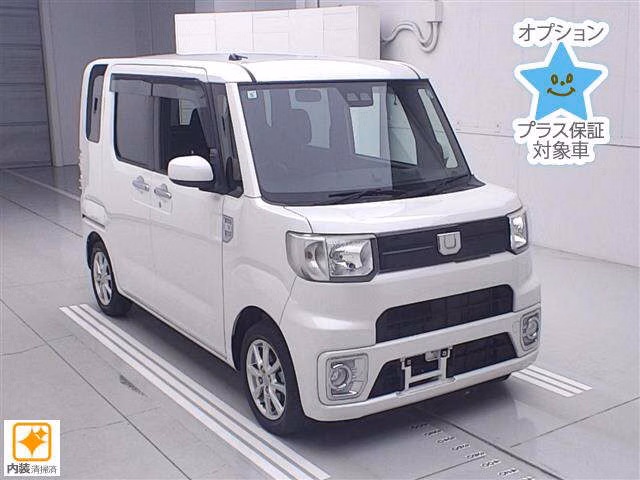 DAIHATSU WAKE