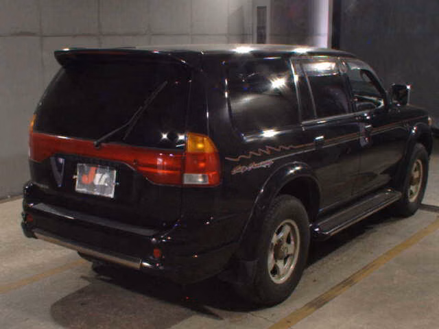 MITSUBISHI CHALLENGER