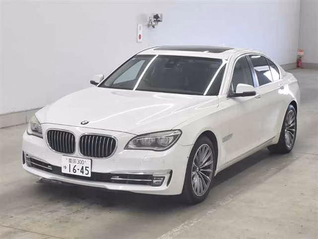 BMW 7-SERIES
