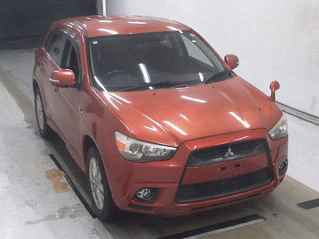 MITSUBISHI RVR