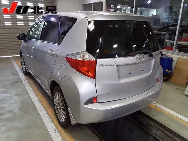 TOYOTA RACTIS