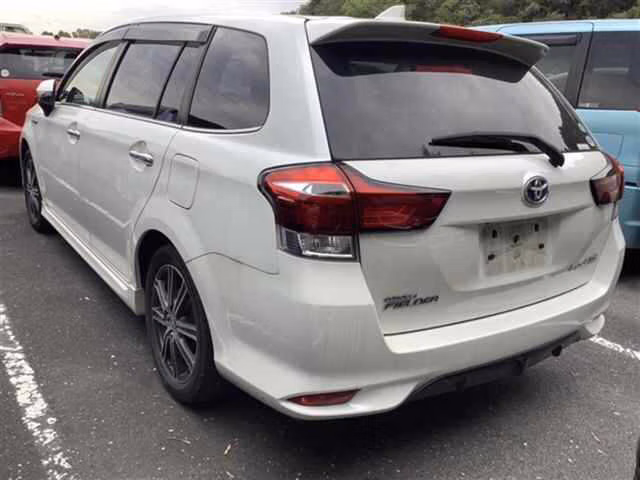 TOYOTA COROLLA FIELDER