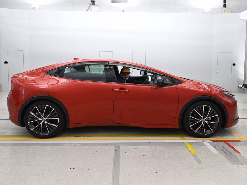 TOYOTA PRIUS
