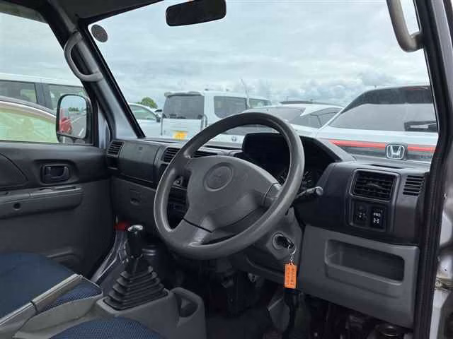 MITSUBISHI MINICAB