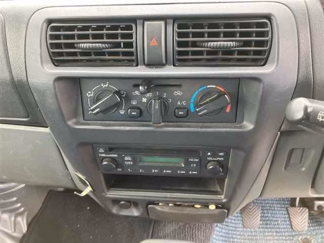 MITSUBISHI MINICAB
