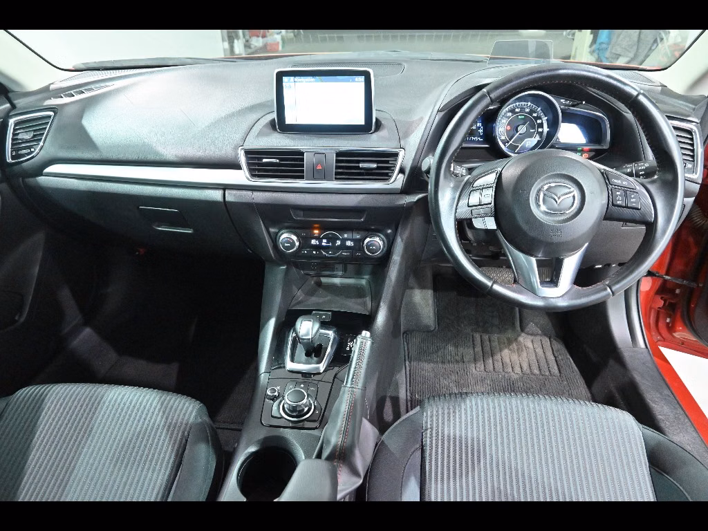 MAZDA AXELA