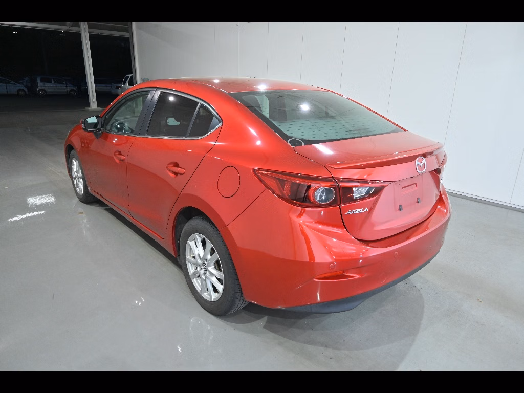 MAZDA AXELA