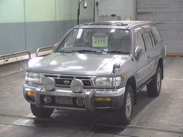 NISSAN TERRANO