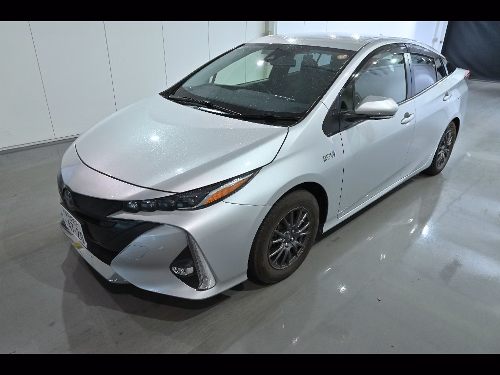 TOYOTA PRIUS PHV