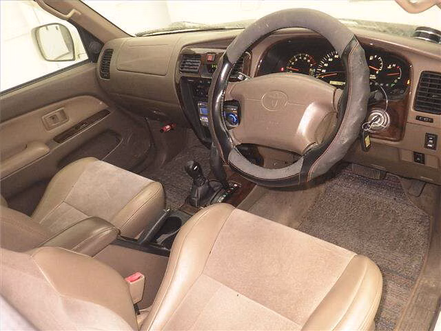 TOYOTA HILUX SURF