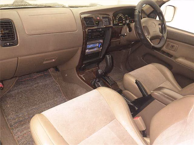 TOYOTA HILUX SURF