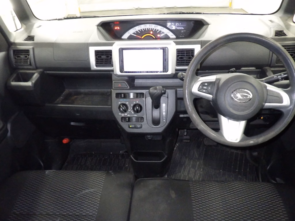 DAIHATSU WAKE