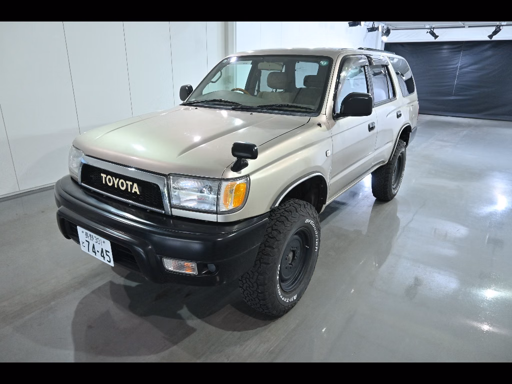 TOYOTA HILUX SURF