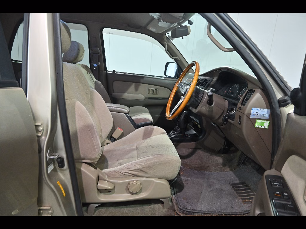 TOYOTA HILUX SURF