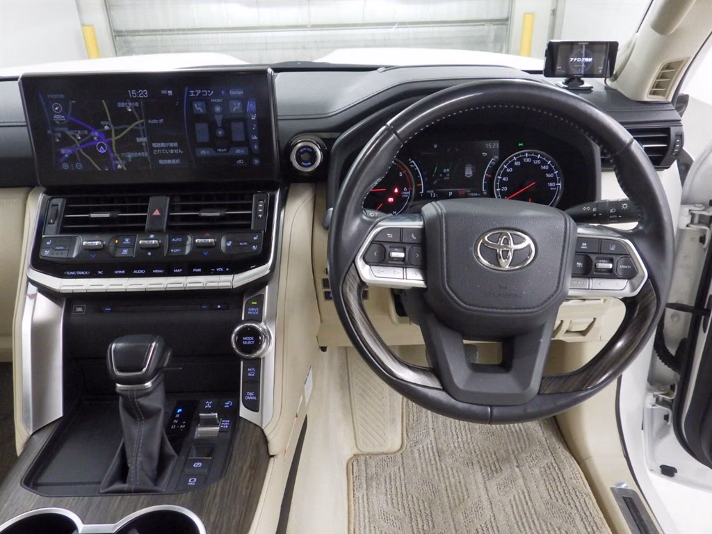 TOYOTA LAND CRUISER