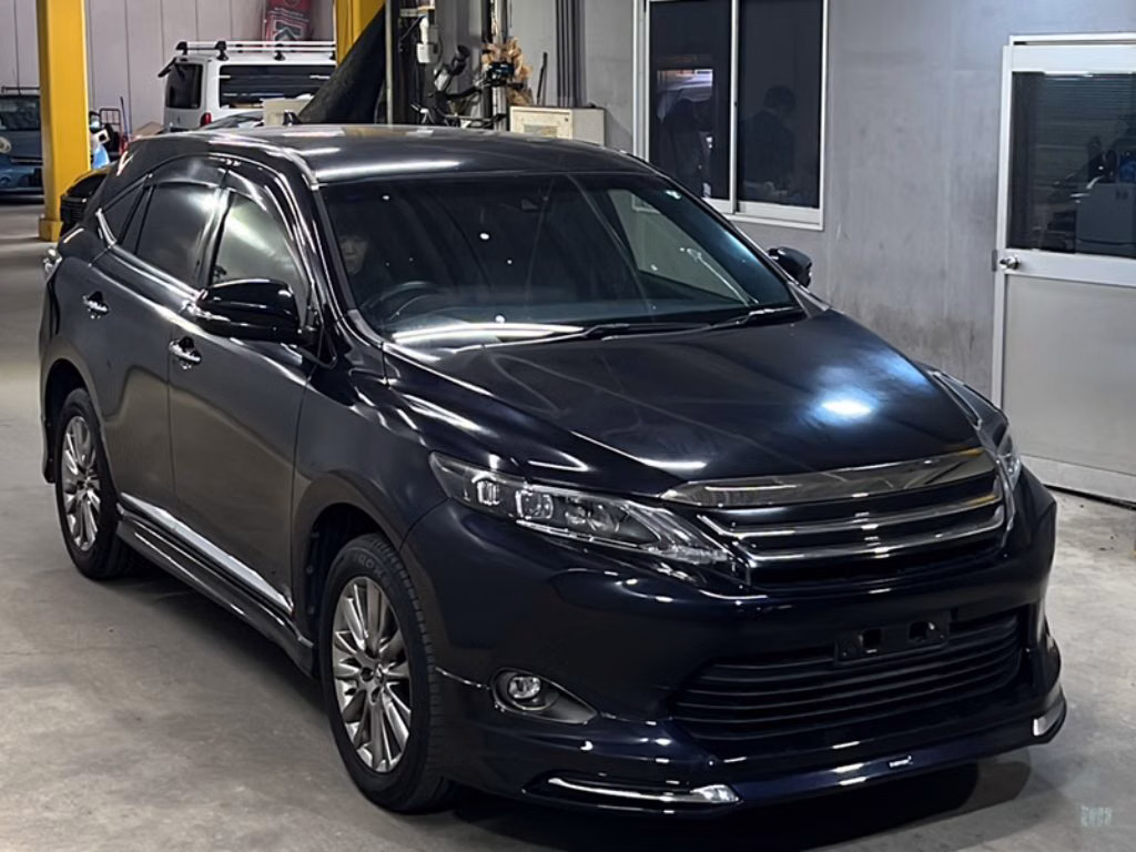 TOYOTA HARRIER