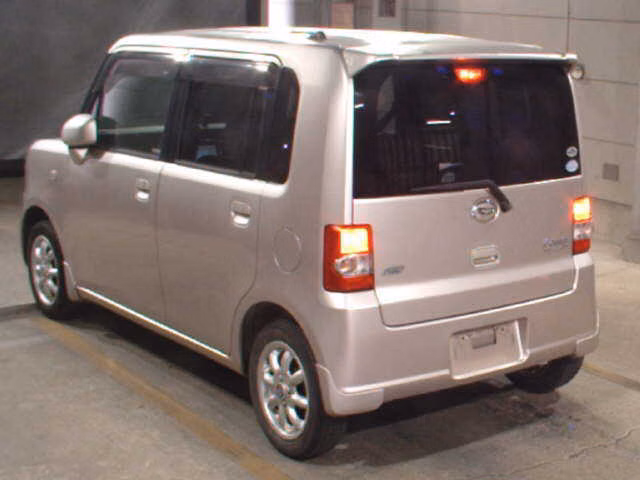 DAIHATSU MOVE CONTE