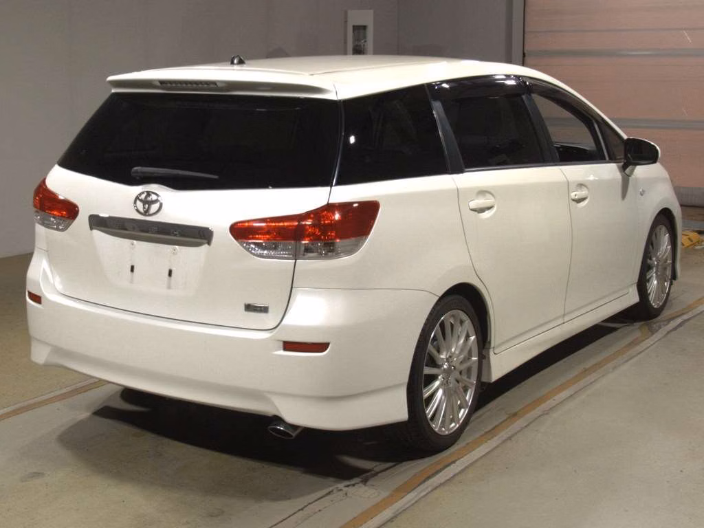 TOYOTA WISH