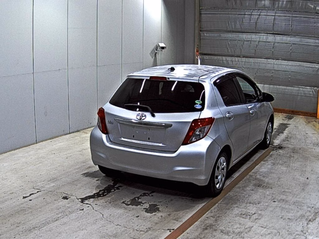 TOYOTA VITZ