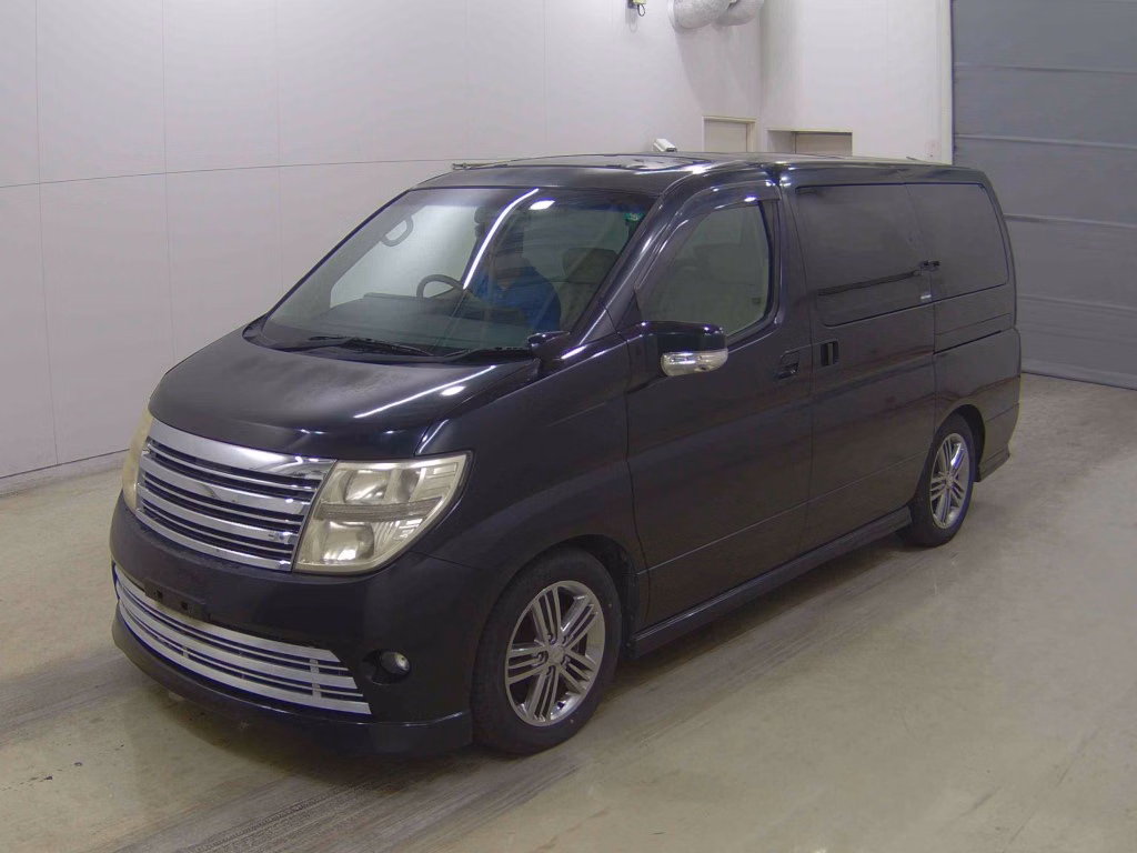 NISSAN ELGRAND