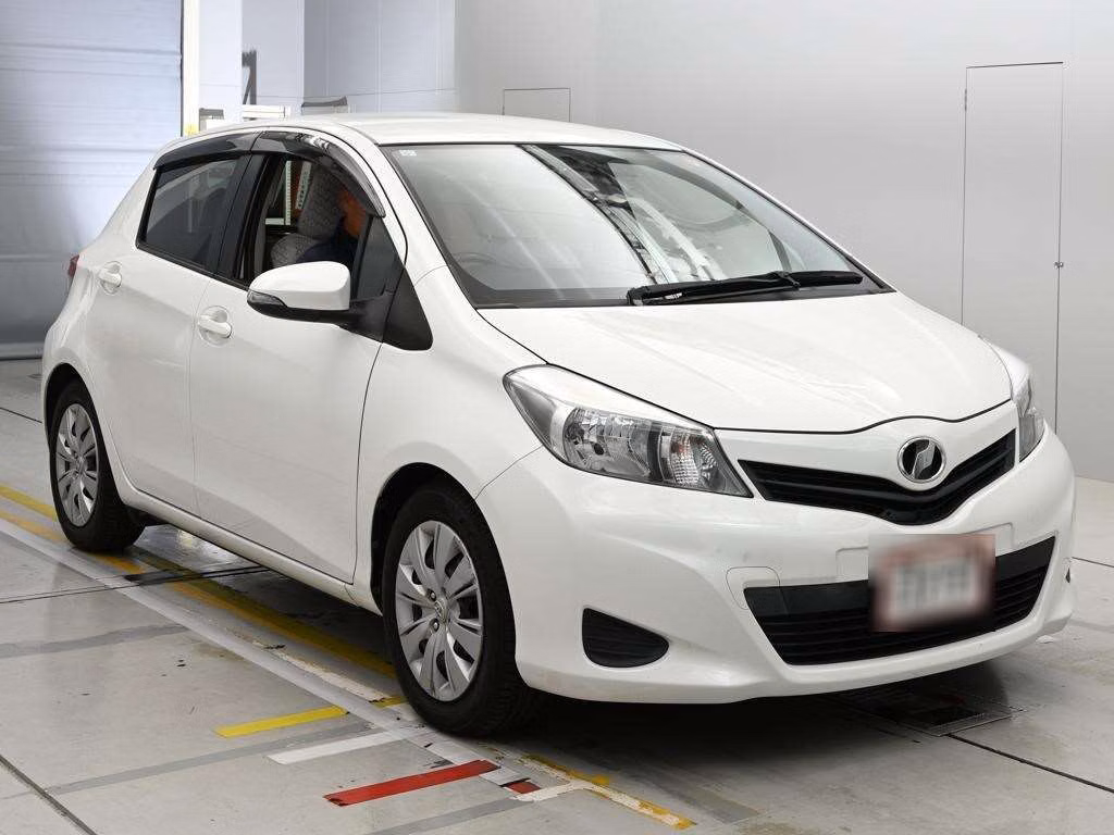 TOYOTA VITZ