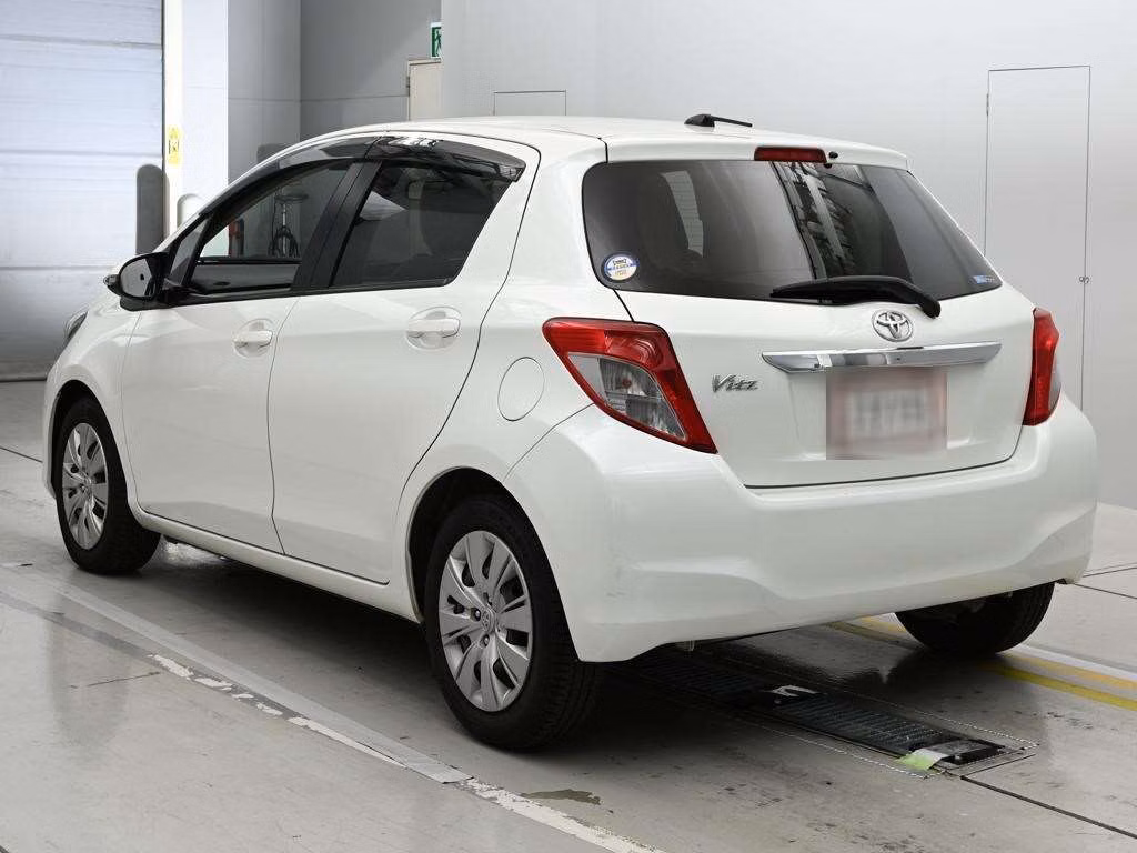 TOYOTA VITZ
