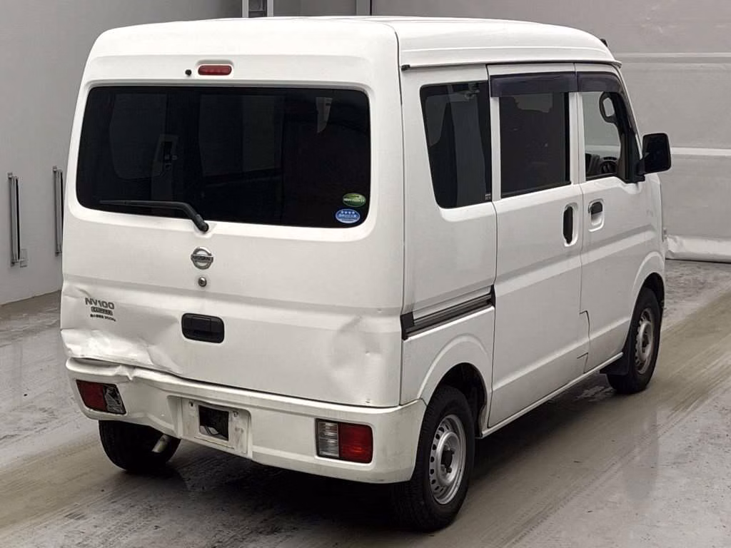 NISSAN NV100 CLIPPER