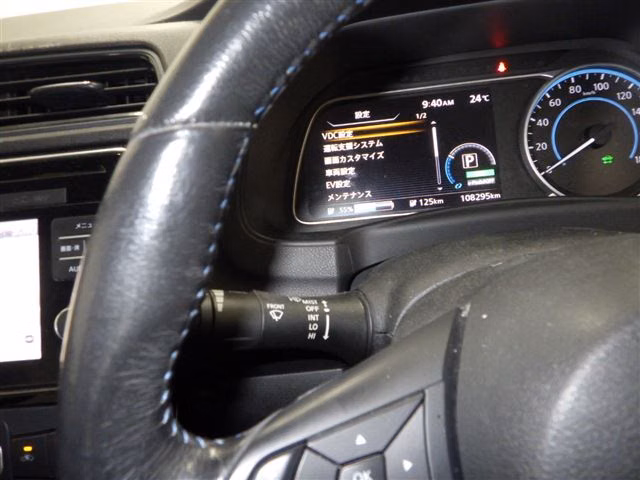 NISSAN LEAF