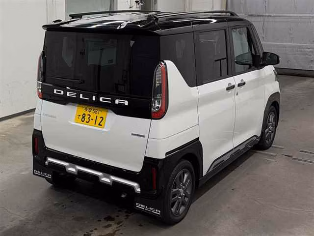 MITSUBISHI DELICA MINI