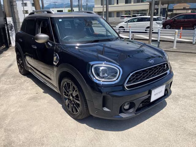 MINI CROSSOVER