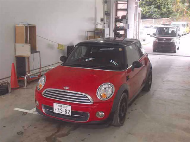 MINI HATCH
