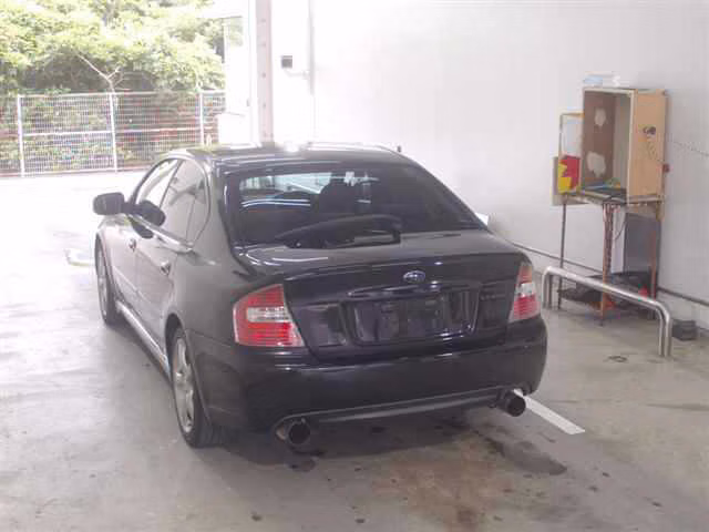 SUBARU LEGACY B4