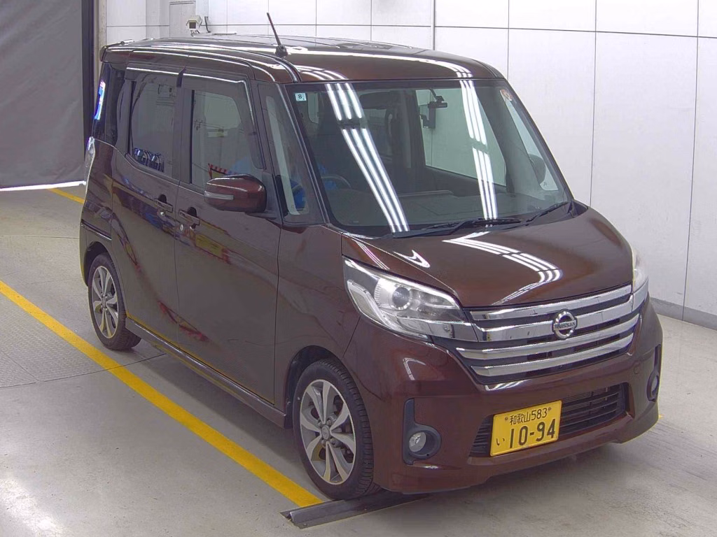 NISSAN DAYZ ROOX