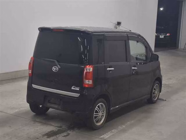 DAIHATSU TANTO EXE